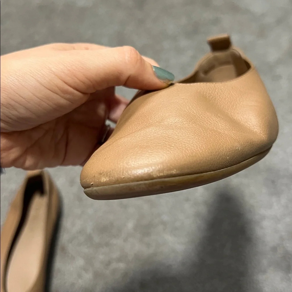 Everlane The Italian Leather Day Glove Flats in Tan-Brown size 10